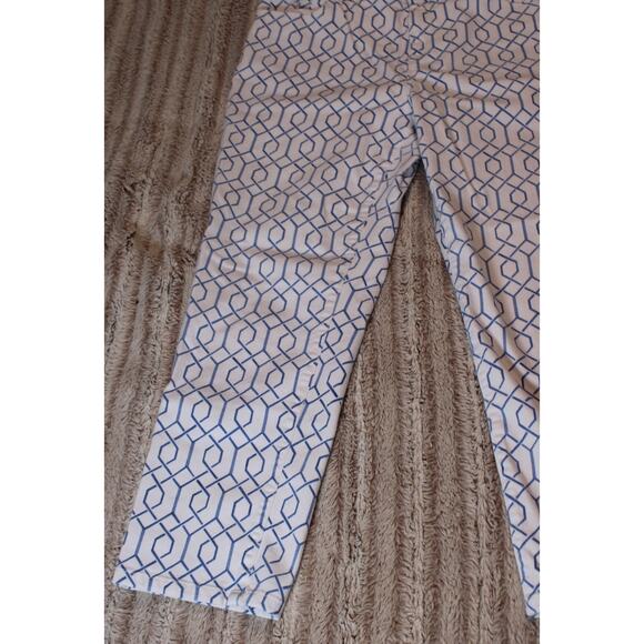 Chico's size 2 Jeans Women 4 Small Denim So Slimming Girlfriend Crop - Picture 3 of 14